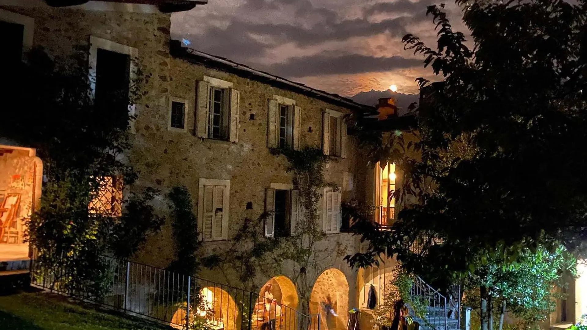 La Rosa Al Roseto Del Drago Villa San Bernardo  Italy